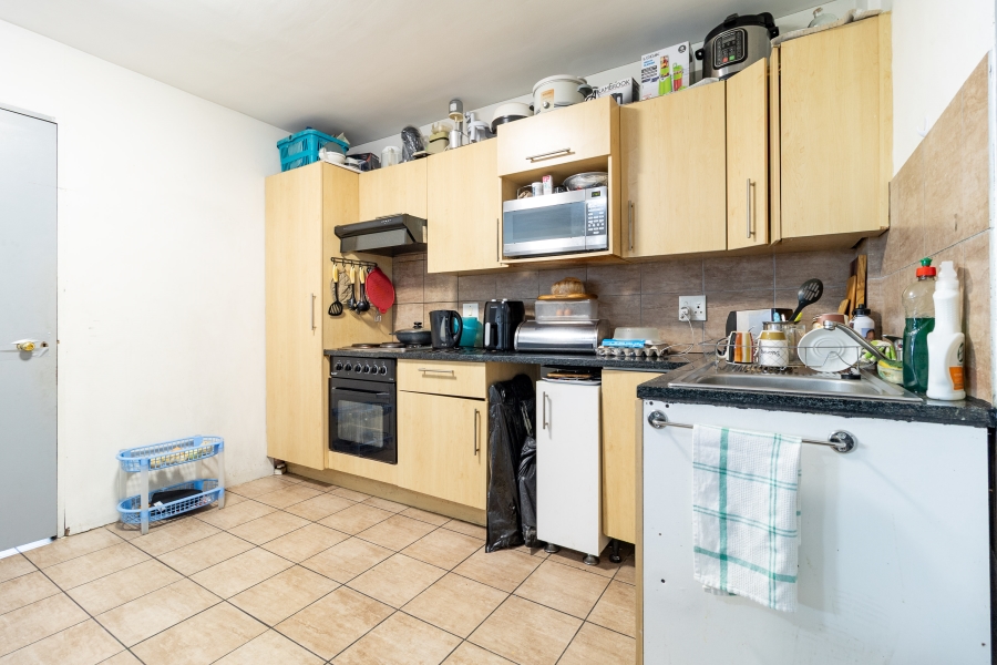 2 Bedroom Property for Sale in Zonnebloem Western Cape